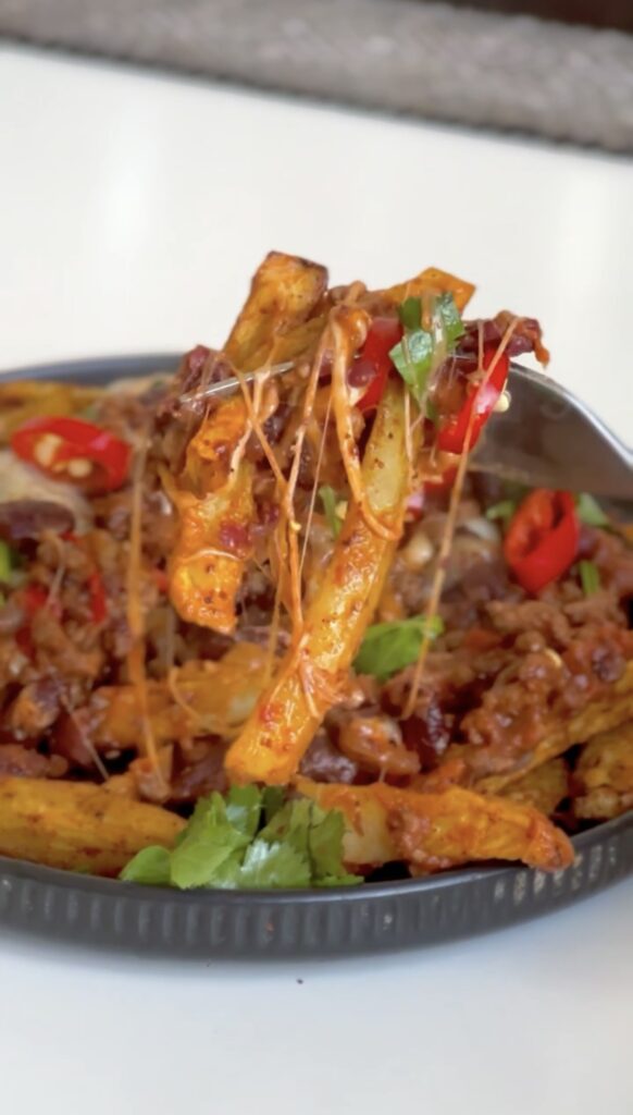 LOW CALORIE CHILI CHEESE FRIES | NEWTRITION HEALTHY RECIPES