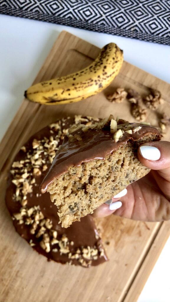 HIGH PROTEIN CHOCOLATE ICING LOW CALORIE BANANA CAKE | NEWTRITION HEALTHY RECIPES