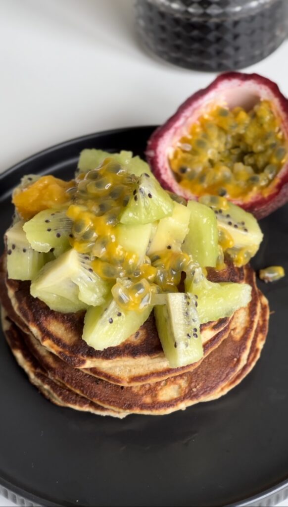 HIGH PROTEIN TROPICAL PROTEIN PANCAKES | NEWTRITION HEALTHY RECIPES