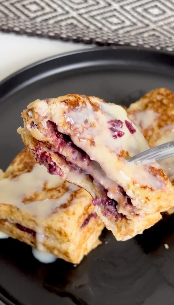 LOW CALORIE PEANUT BUTTER & JAM FRENCH TOAST | NEWTRITION HEALTHY RECIPES